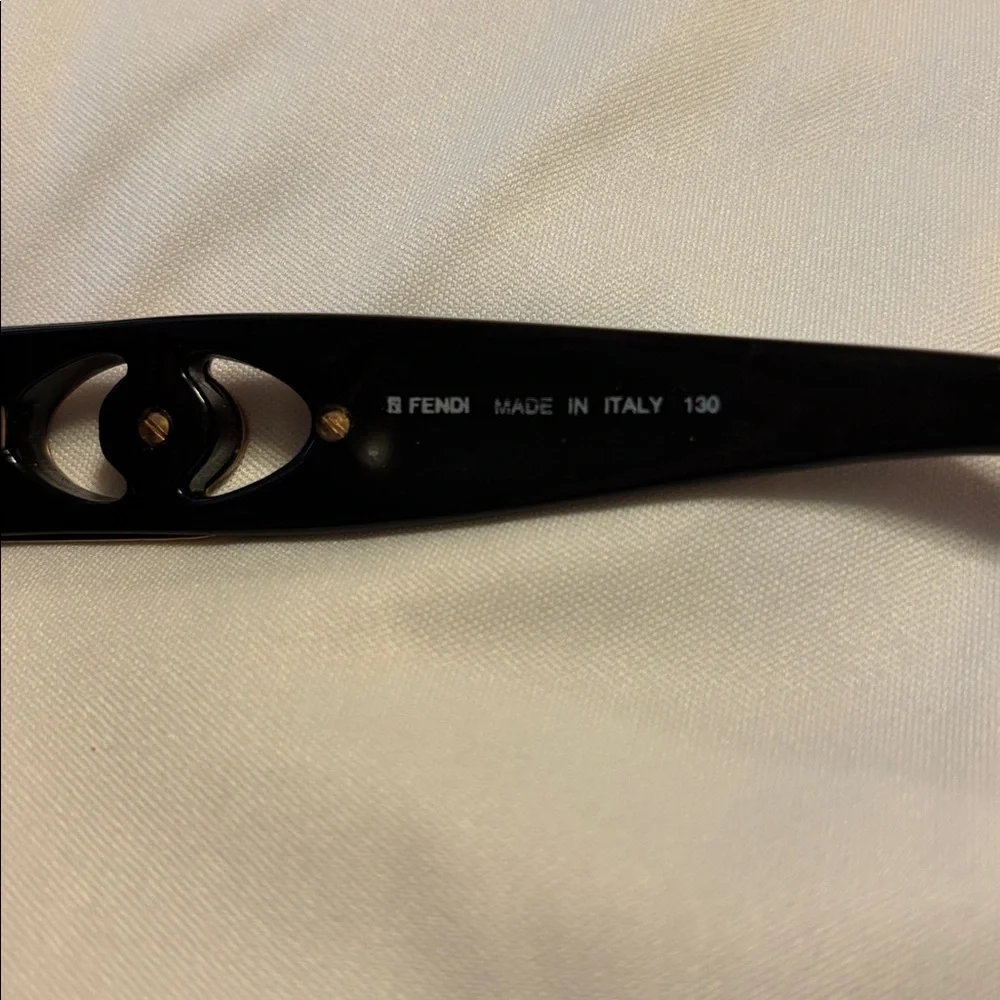 Vintage Authentic Fendi Tortoise Sunglasses - Picture 11 of 12